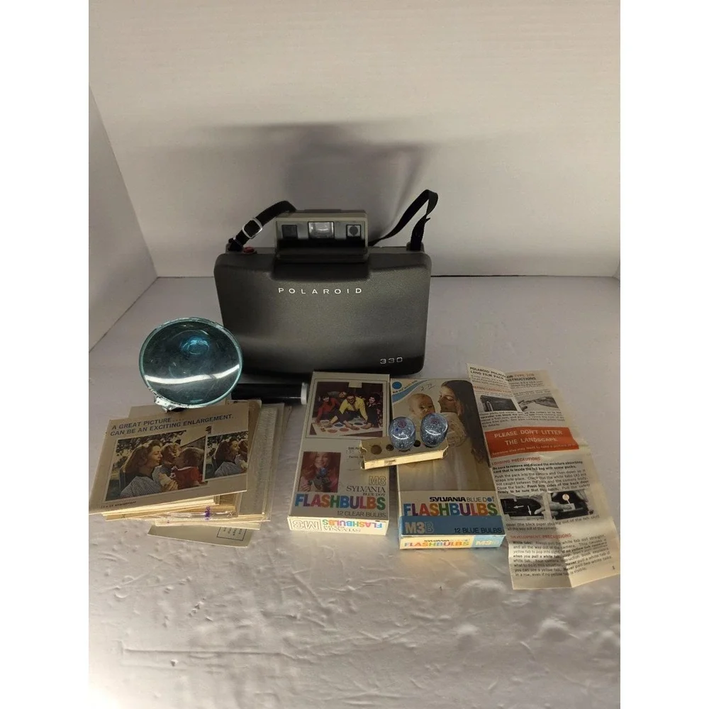 Polaroid Automatic 330 Land Camera Kit Case Flash Bulbs Accessories Vintage